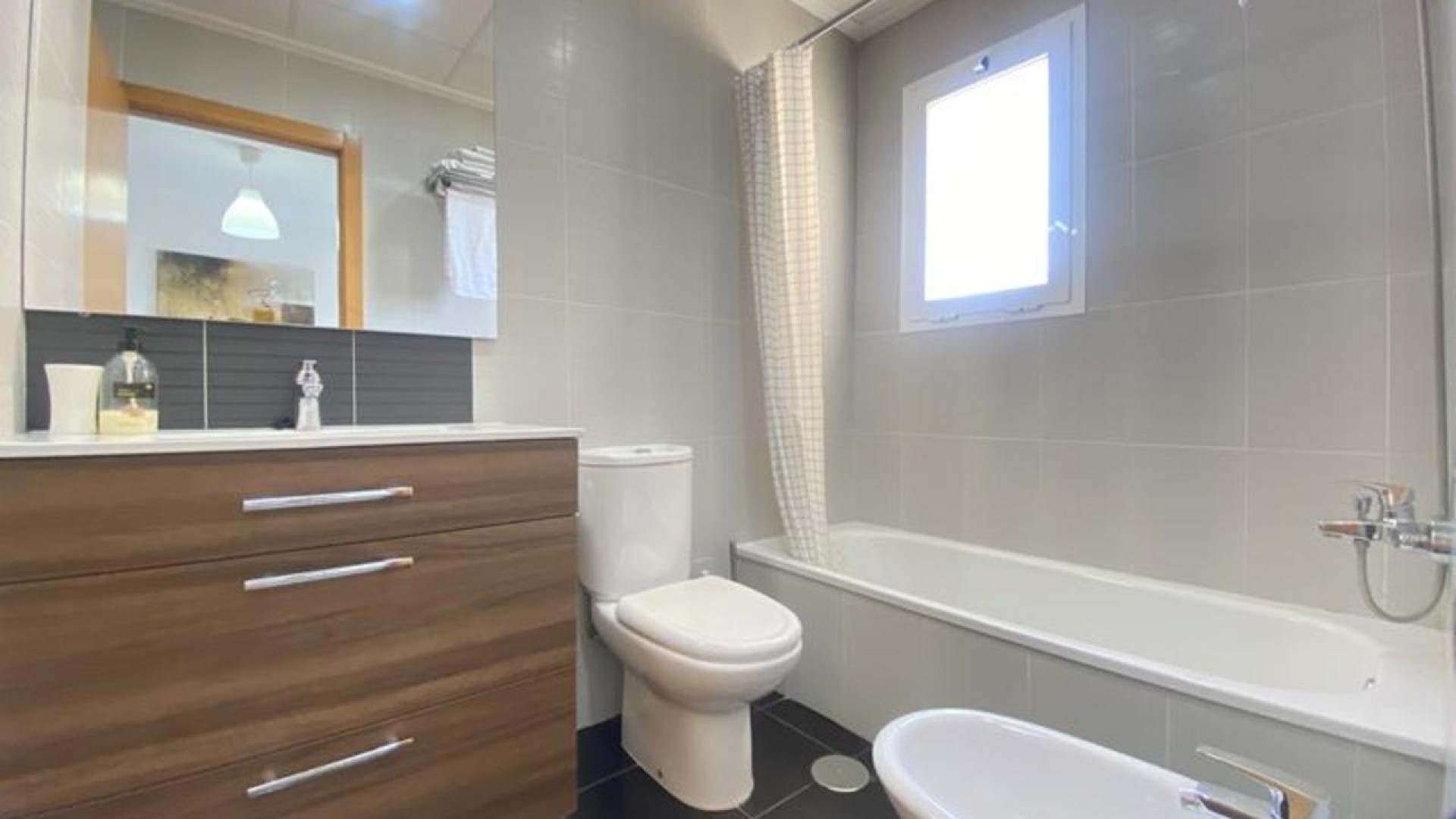 Videresalg - Lejlighed lejlighed -
La Tercia