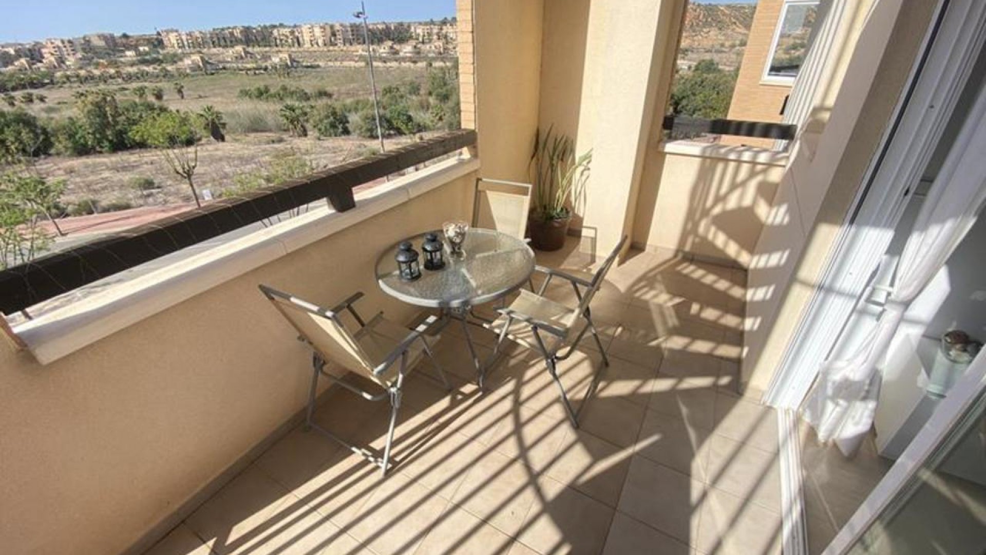 Videresalg - Lejlighed lejlighed -
La Tercia