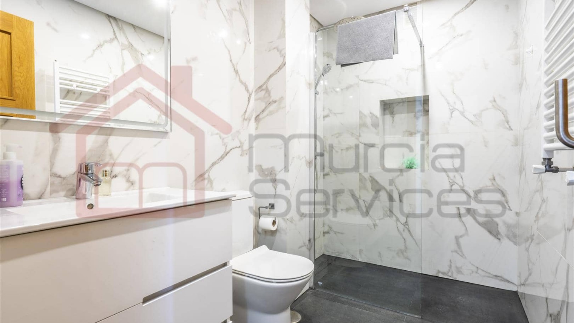 Videresalg - Lejlighed lejlighed -
La Torre Golf Resort