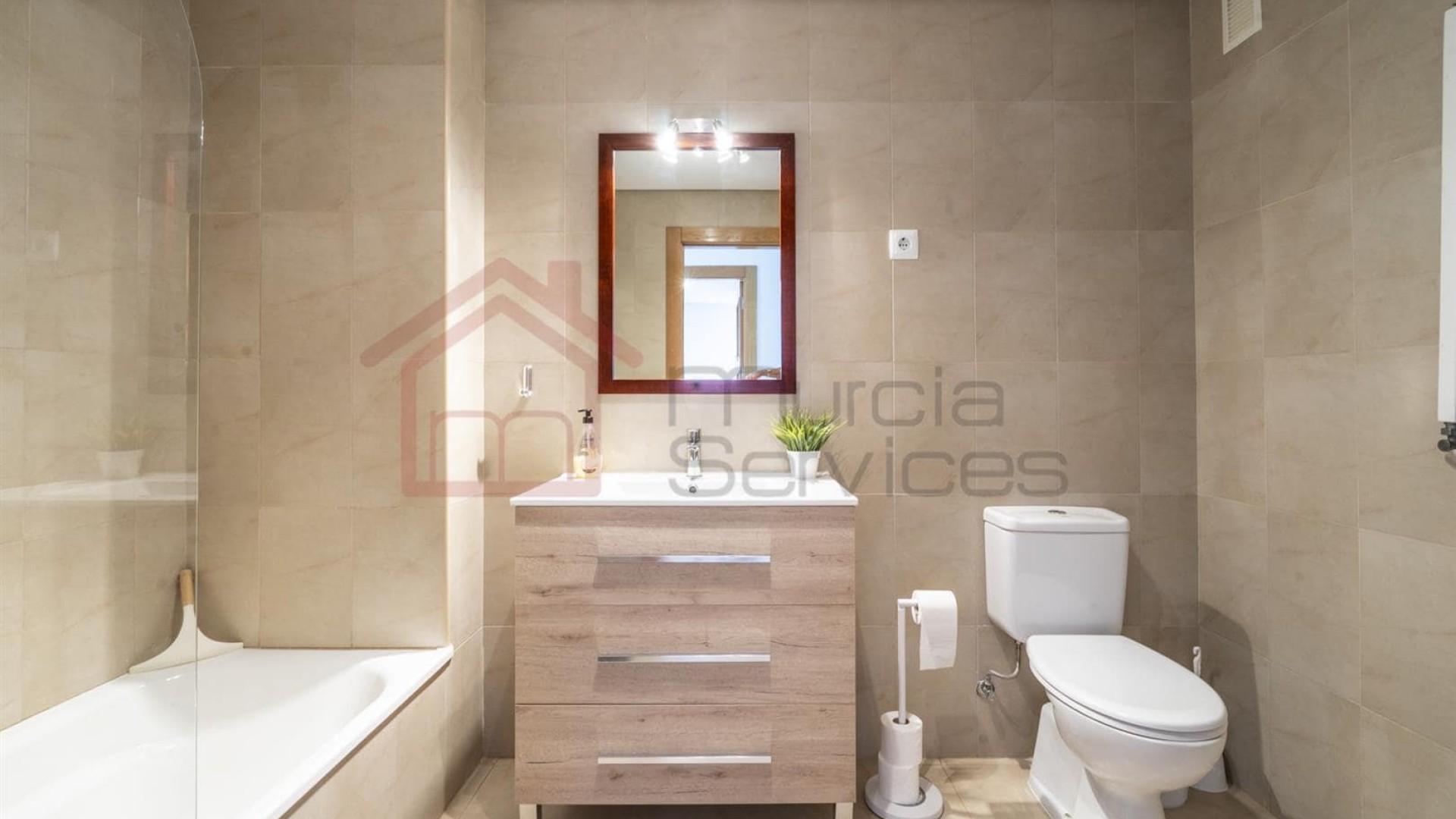 Videresalg - Lejlighed lejlighed -
La Torre Golf Resort