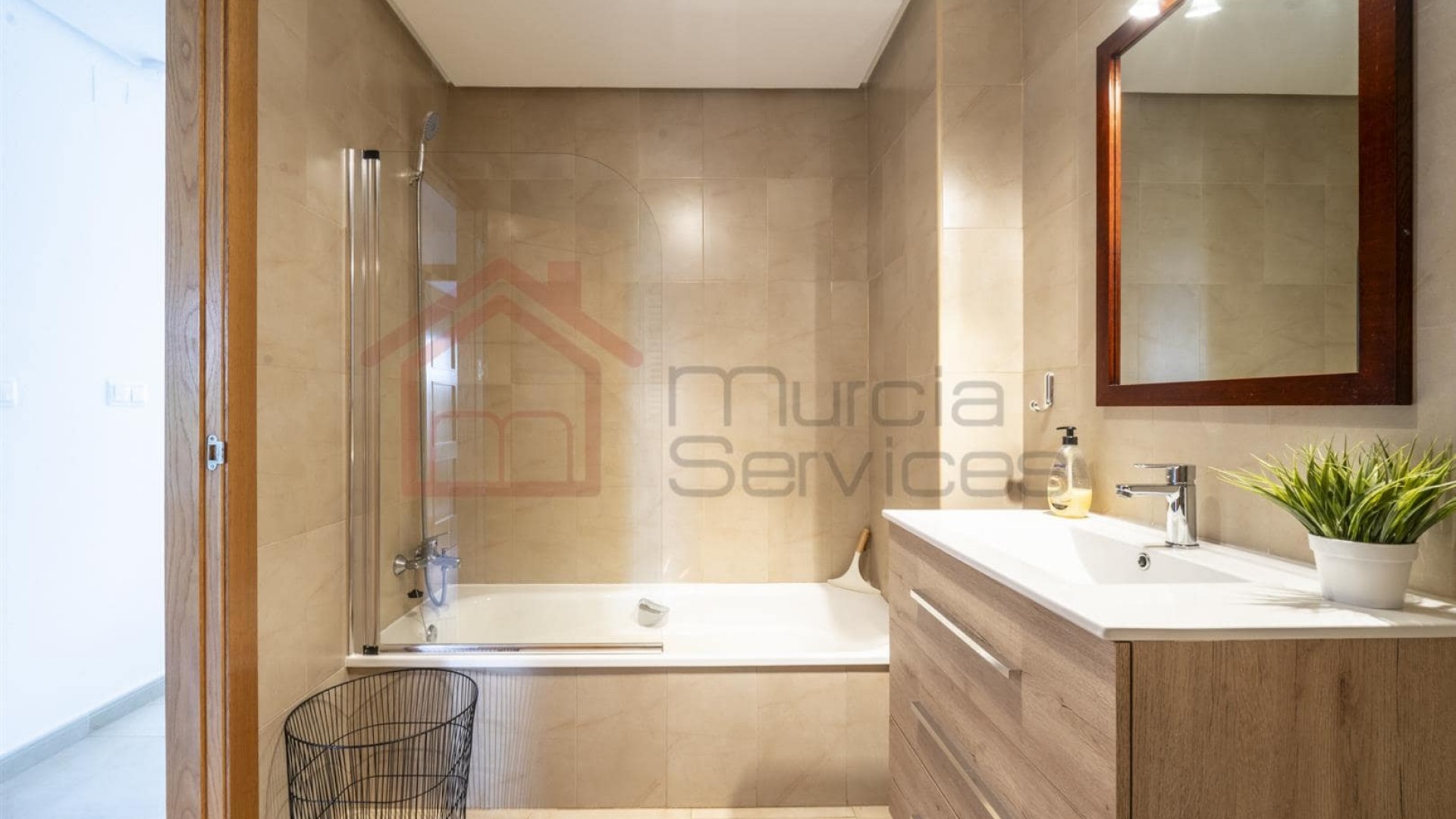 Videresalg - Lejlighed lejlighed -
La Torre Golf Resort