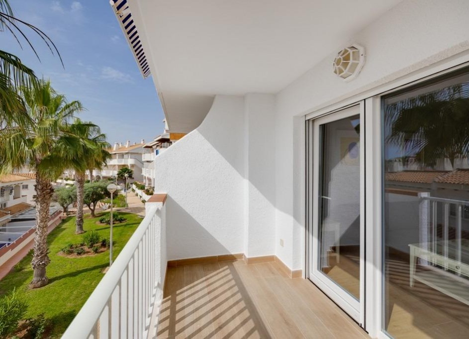 Videresalg - Lejlighed lejlighed -
Orihuela Costa - Campoamor