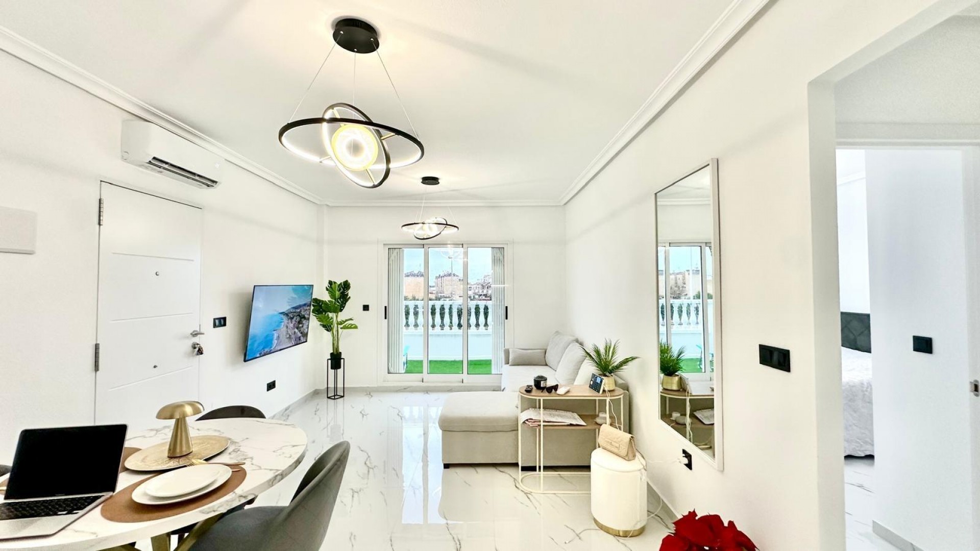 Videresalg - Lejlighed lejlighed -
Orihuela Costa - Playa Flamenca Norte