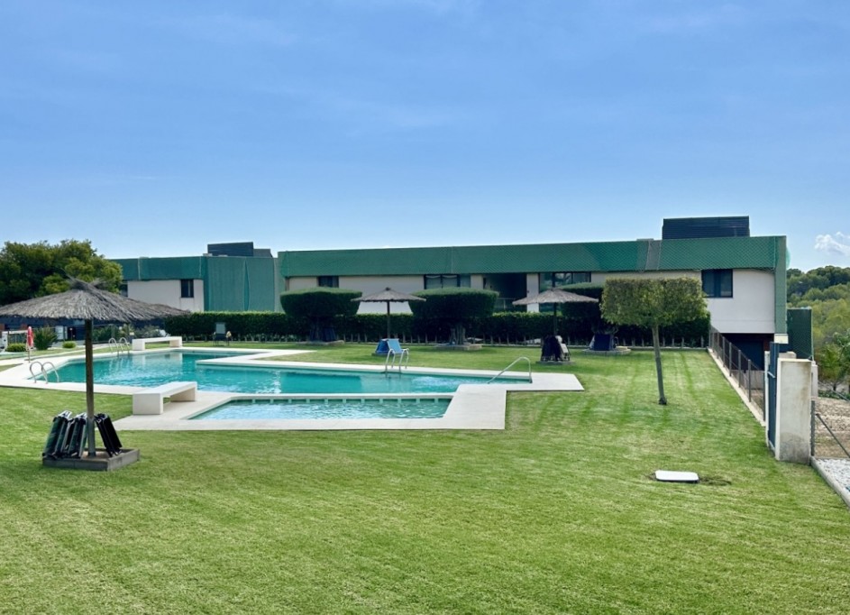 Videresalg - Lejlighed lejlighed -
Orihuela Costa - Villamartín