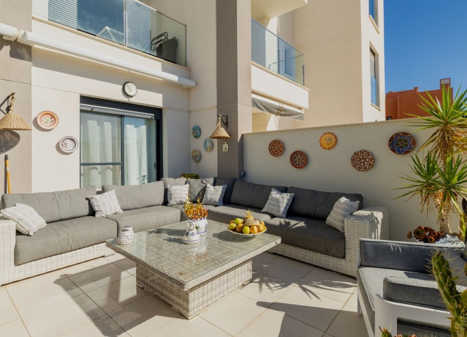 Videresalg - Lejlighed lejlighed -
Orihuela Costa - Villamartín