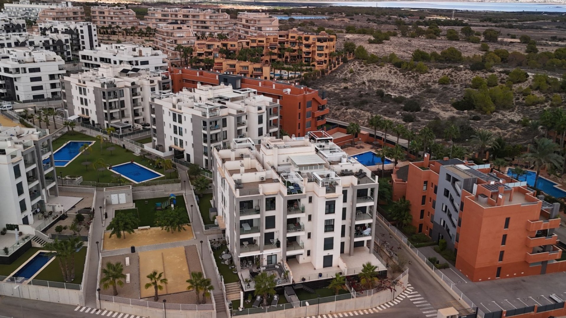 Videresalg - Lejlighed lejlighed -
Orihuela Costa - Villamartín