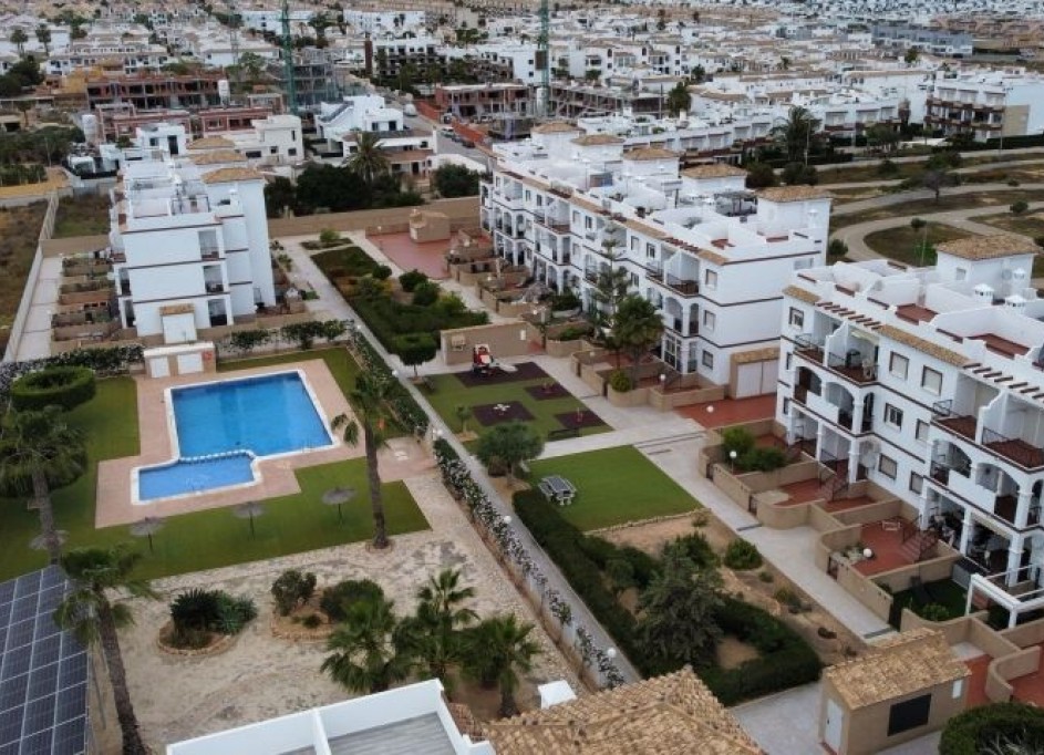 Videresalg - Lejlighed lejlighed -
Orihuela Costa