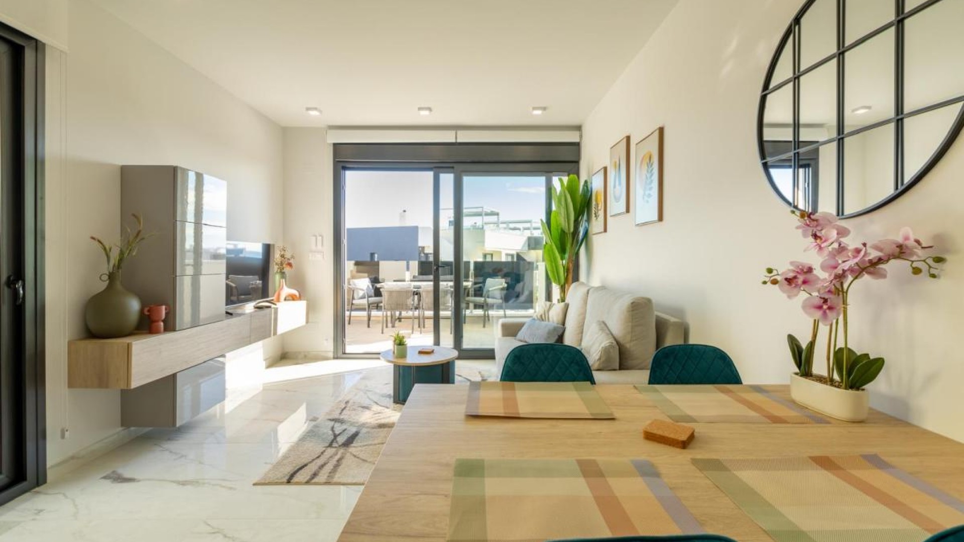 Videresalg - Lejlighed lejlighed -
Playa Flamenca