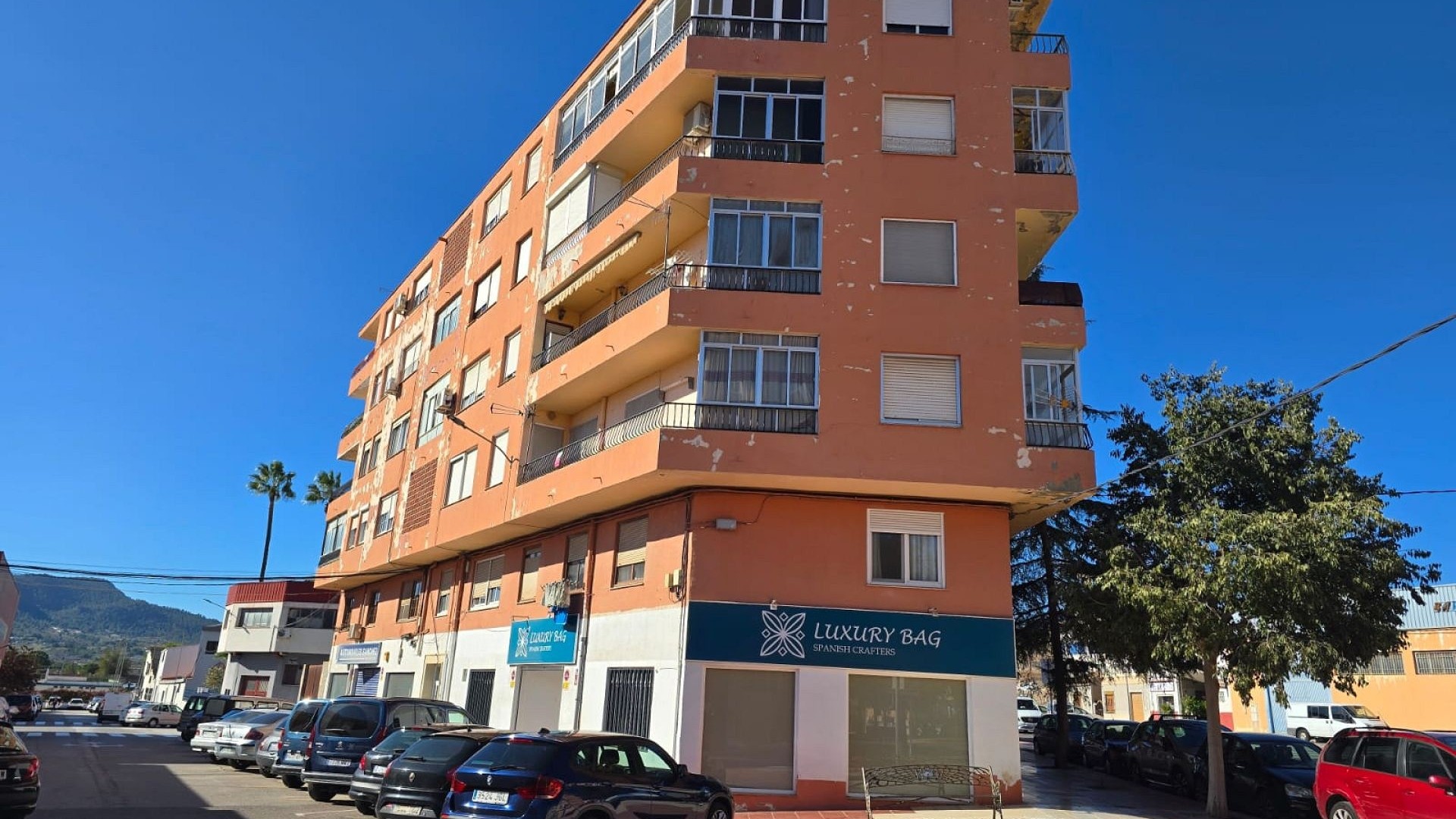 Videresalg - Lejlighed lejlighed -
SAX