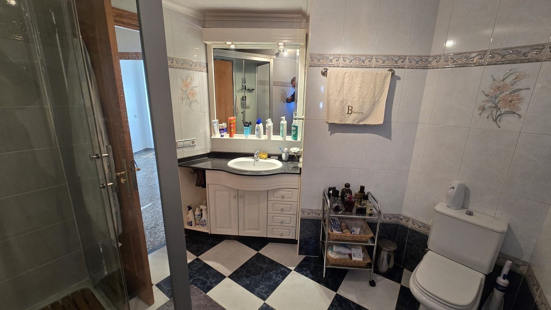 Videresalg - Lejlighed lejlighed -
SAX