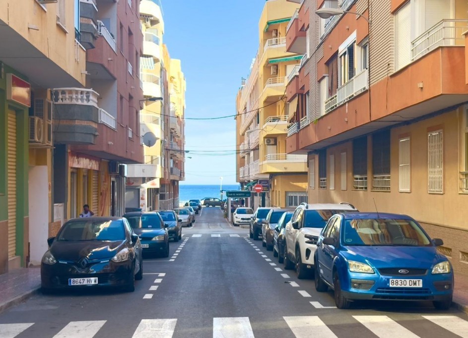 Videresalg - Lejlighed lejlighed -
Torrevieja - Centro