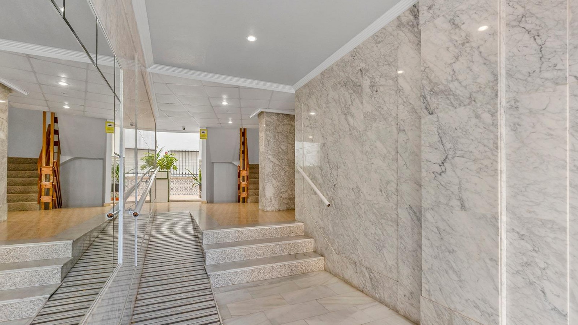 Videresalg - Lejlighed lejlighed -
Torrevieja - Estacion de autobuses