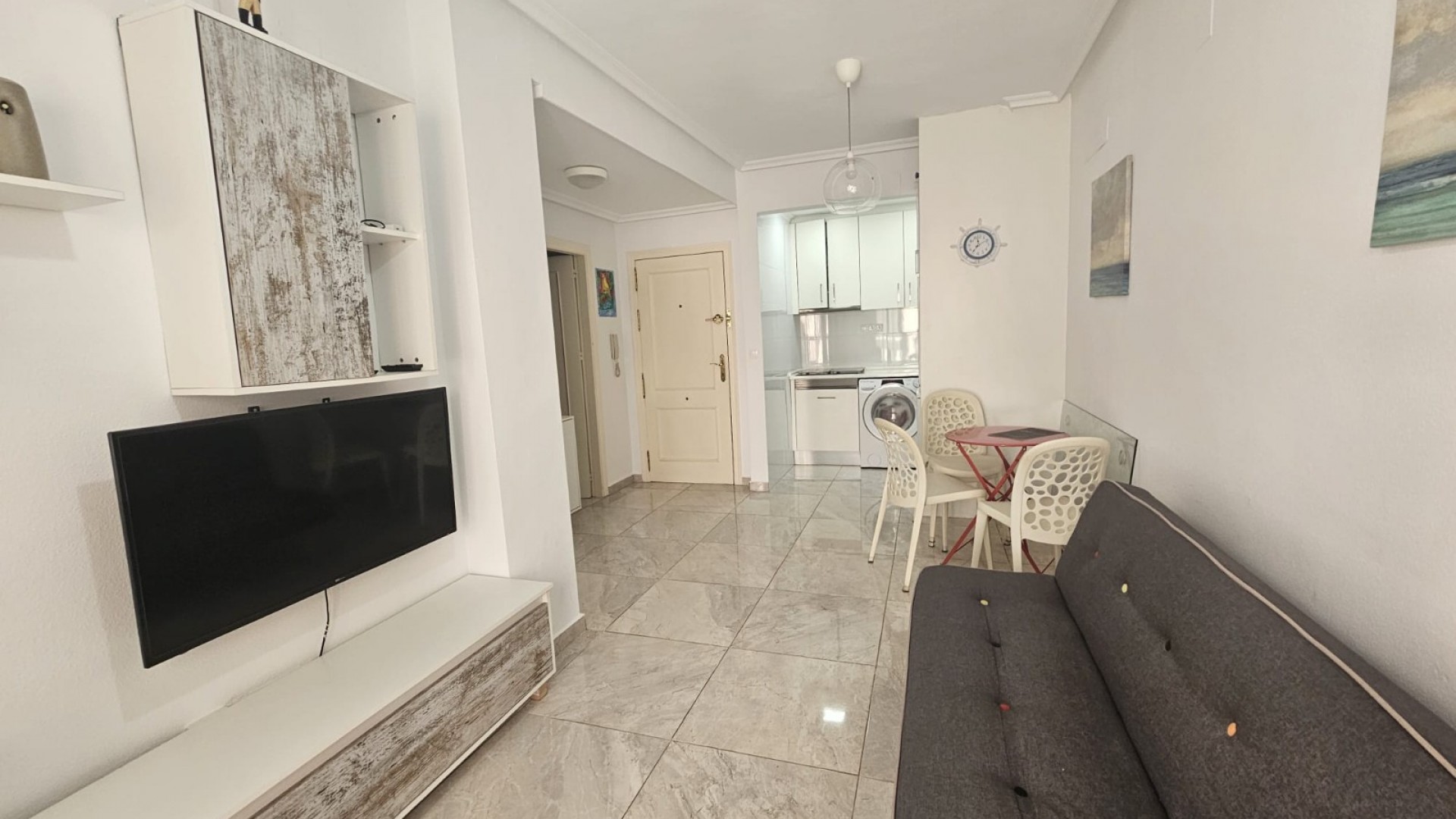 Videresalg - Lejlighed lejlighed -
Torrevieja - La Mata