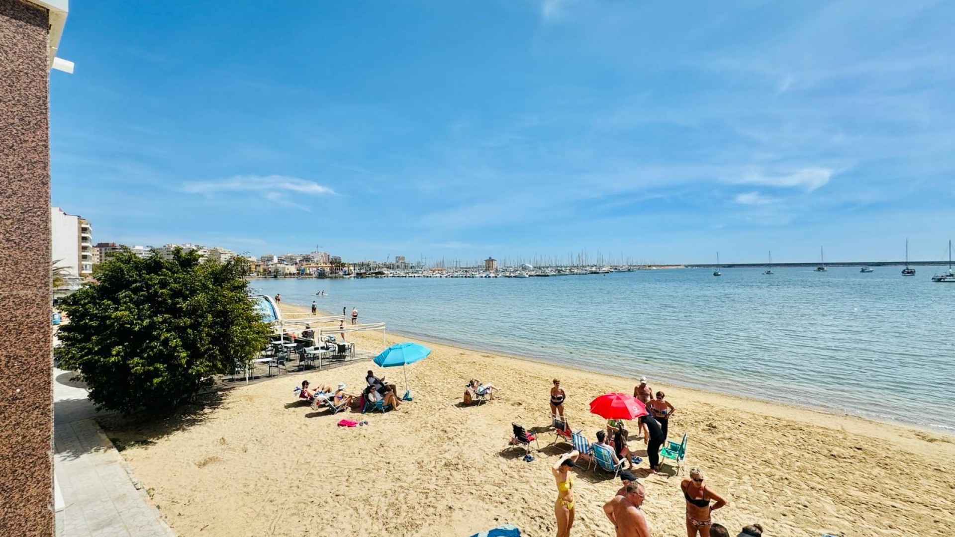 Videresalg - Lejlighed lejlighed -
Torrevieja - Playa del Acequión