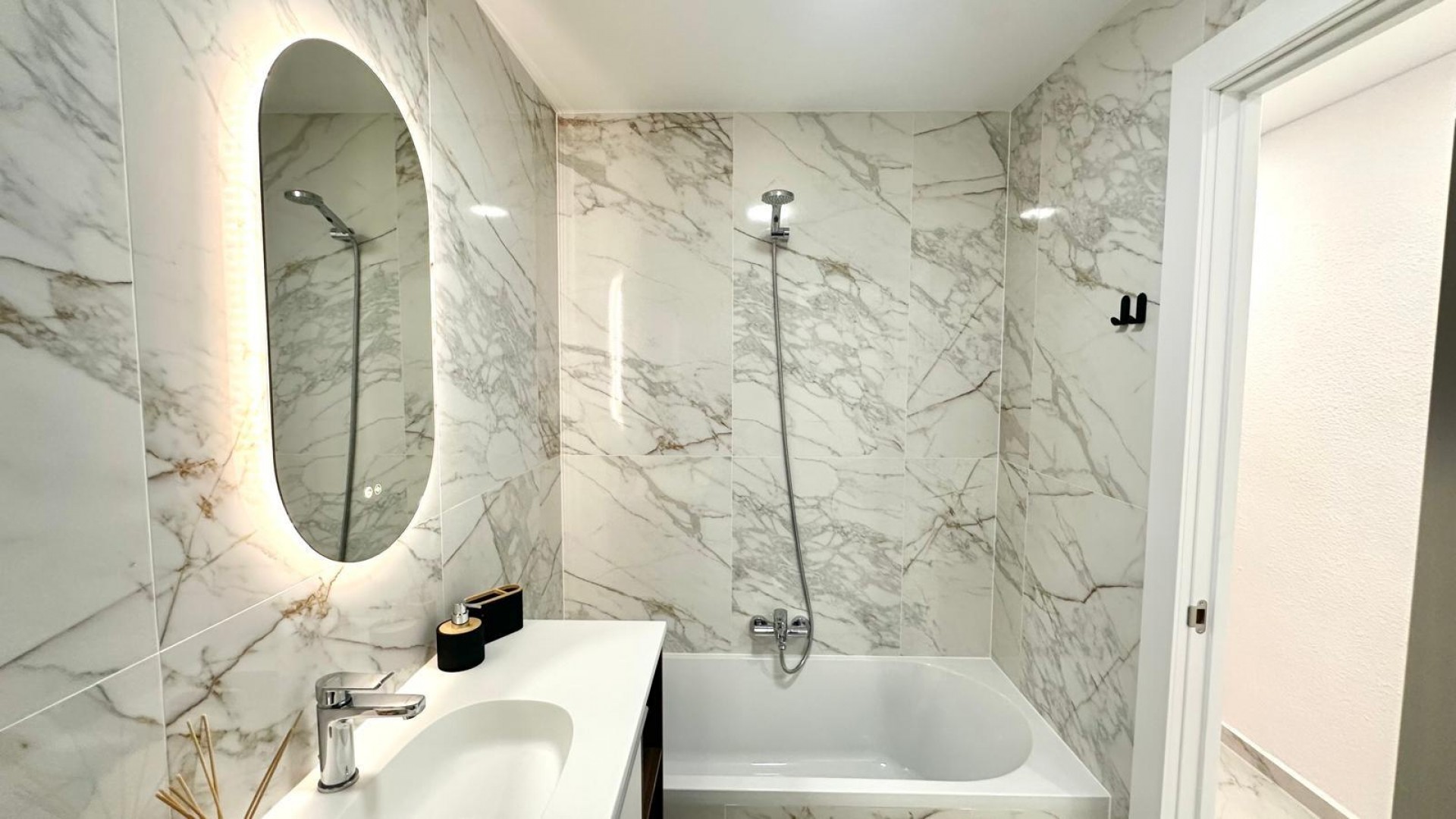 Videresalg - Lejlighed lejlighed -
Torrevieja - Playa del cura