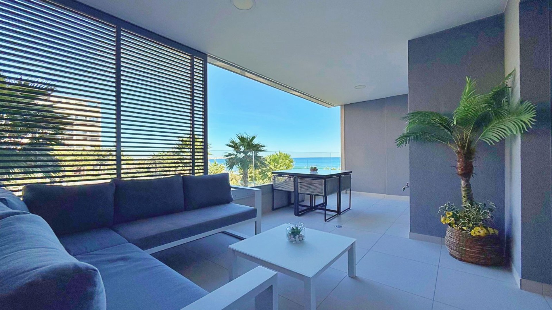 Videresalg - Lejlighed lejlighed -
Torrevieja - Punta Prima