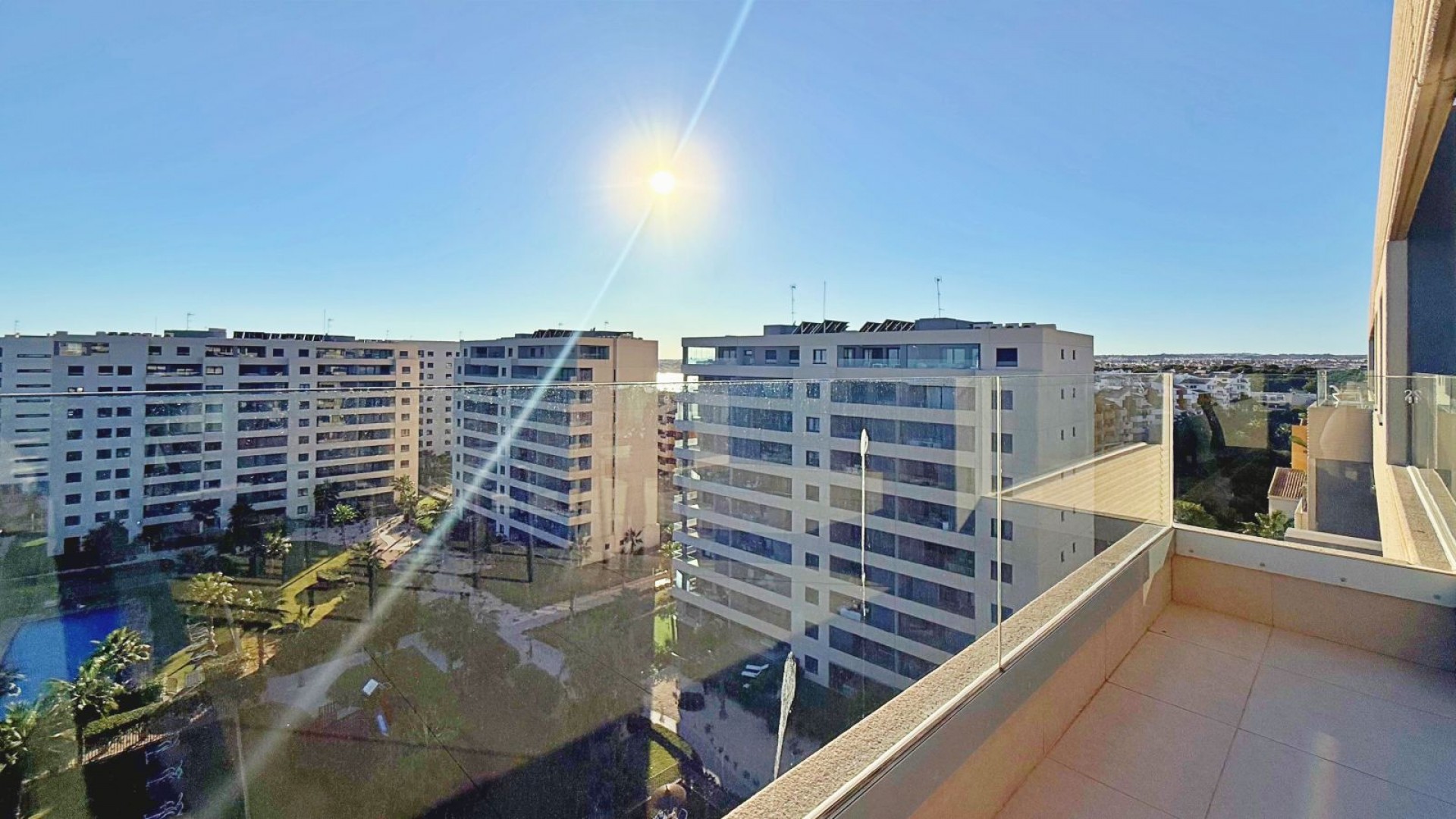 Videresalg - Lejlighed lejlighed -
Torrevieja - Punta Prima