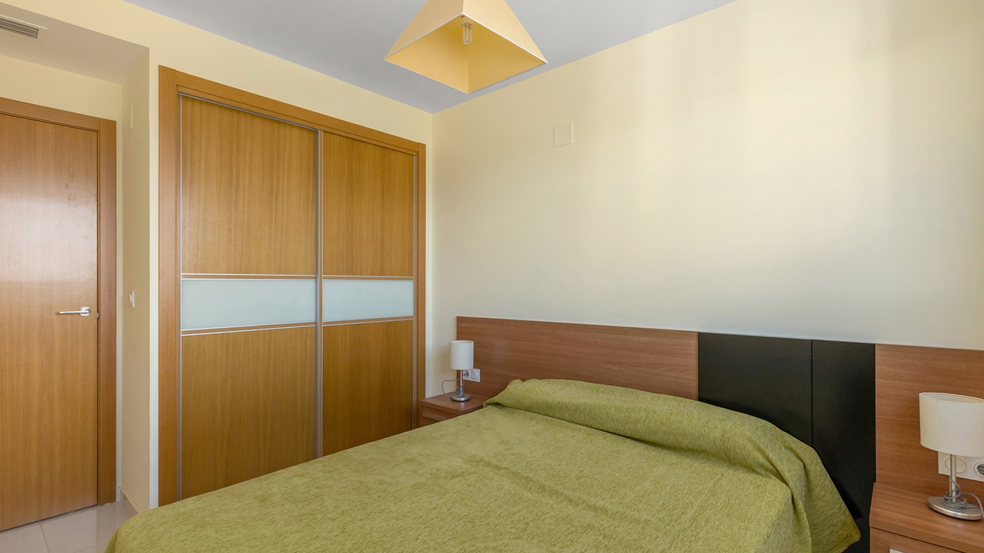 Videresalg - Lejlighed lejlighed -
Torrevieja - Punta Prima