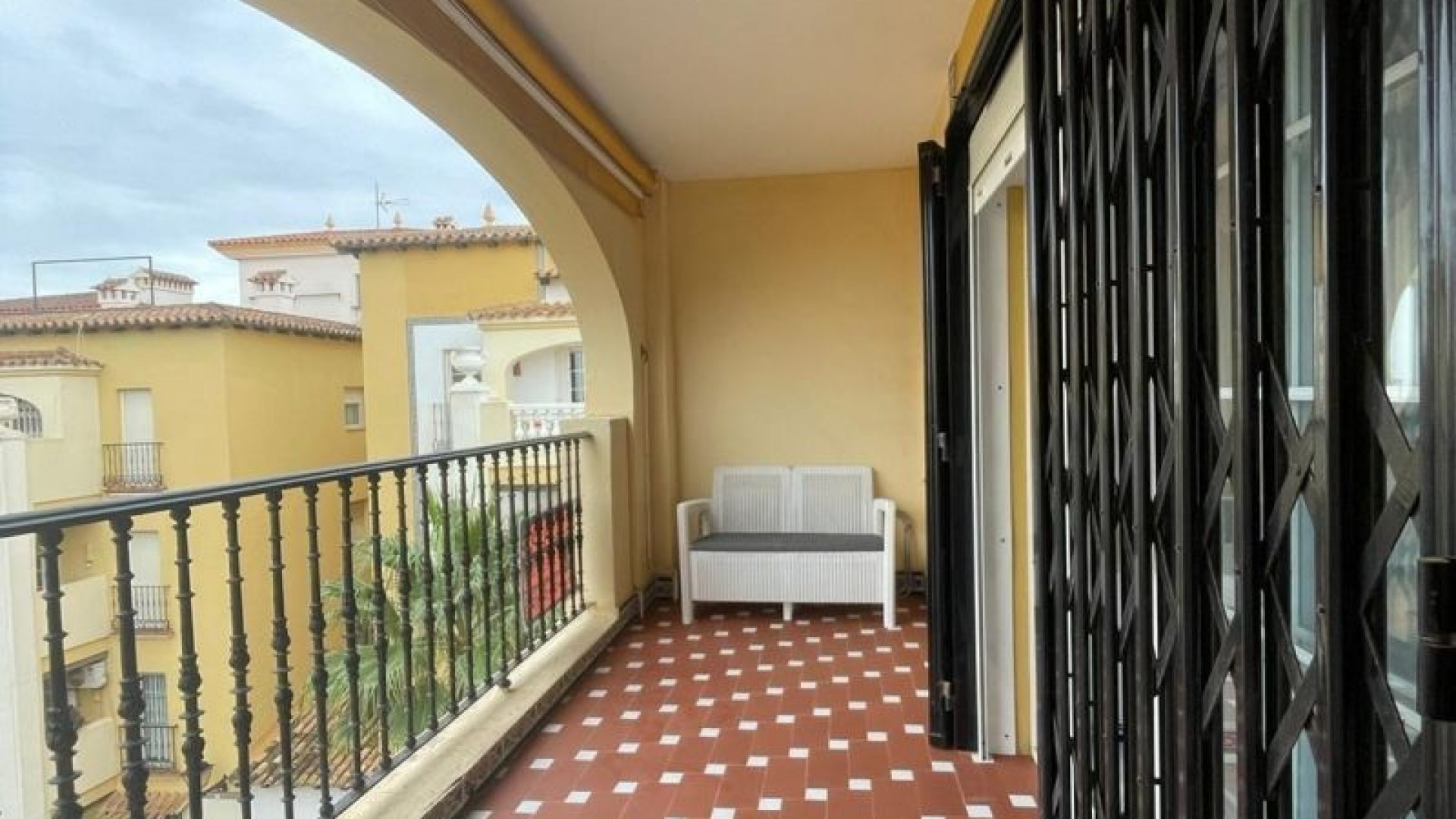 Videresalg - Lejlighed lejlighed -
Torrevieja