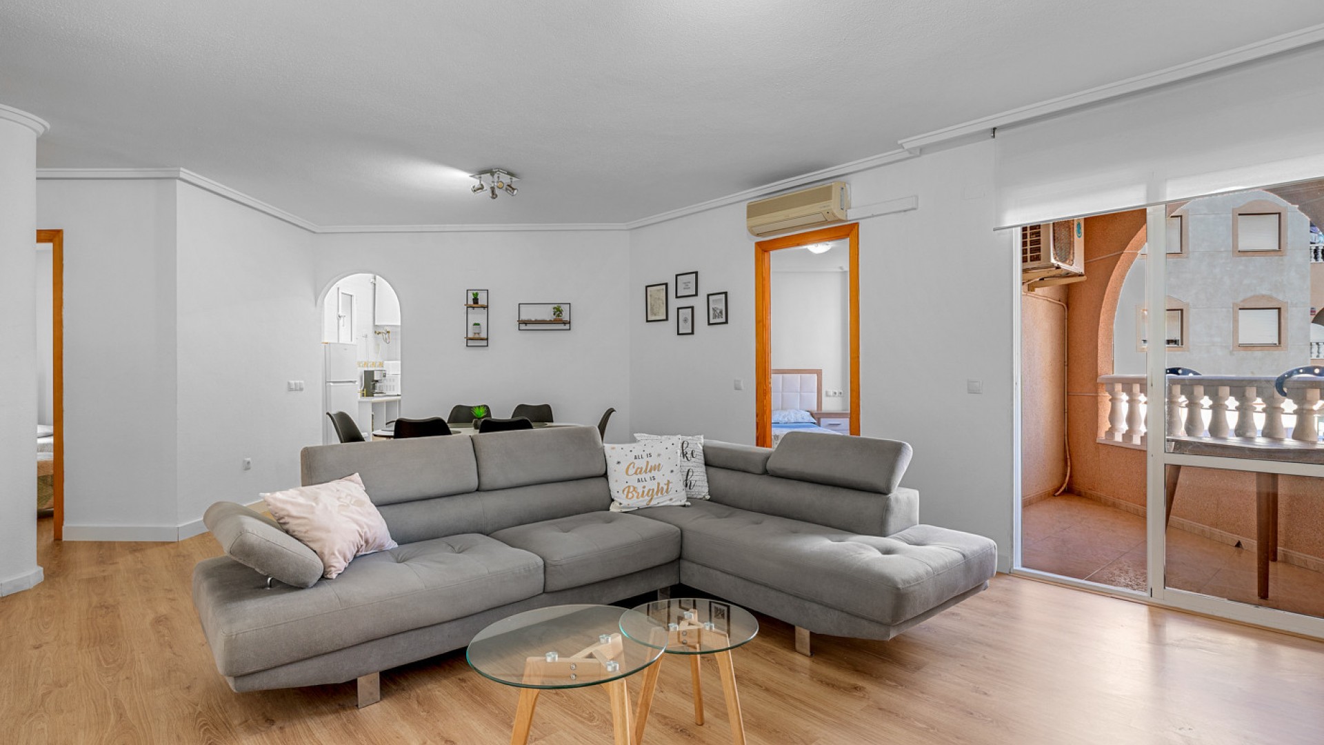 Videresalg - Lejlighed lejlighed -
Torrevieja