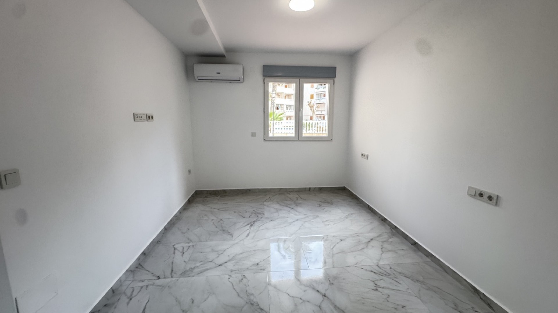 Videresalg - Lejlighed lejlighed -
Torrevieja