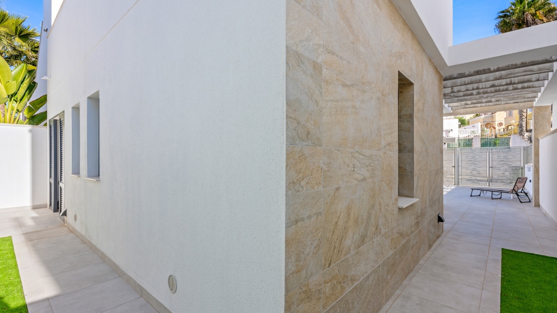 Videresalg - Villa - Fritliggende -
Orihuela Costa - Blue Lagoon*