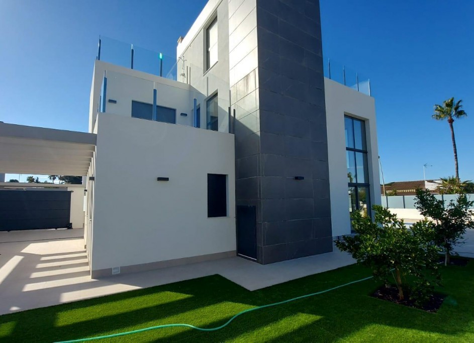 Videresalg - Villa -
Torrevieja - Los Balcones