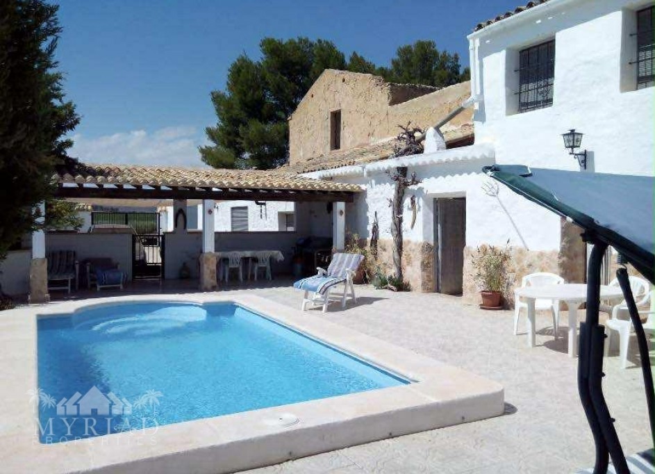 Videresalg - Villa -
Yecla - Yecla Murcia