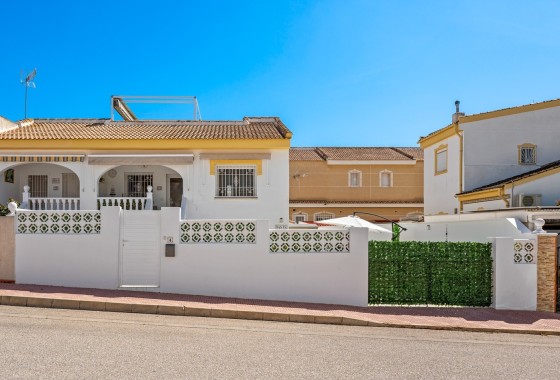 Villa adosada - Venta - Benijofar - Monte Azul