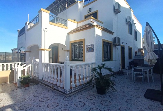 Villa adosada - Venta - Los Altos - Los Altos