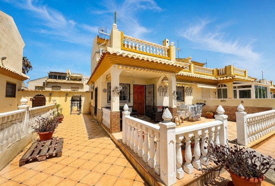 Villa adosada - Venta - Orihuela Costa -
                Playa Flamenca