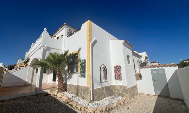 Villa adosada - Venta - Punta Prima - Serena