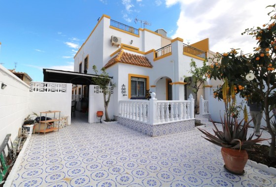 Villa adosada - Venta - Torrevieja - Carrefour