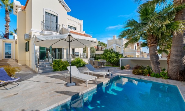 Villa - Freistehendes - Resale - Orihuela Costa - Los Dolses*