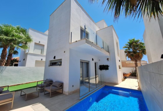 Villa Individuelle - Revente - Torrevieja -
                Los Frutales