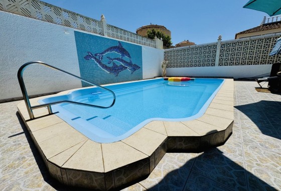 Villa Individuelle - Revente -
        Torrevieja - MLS-72393