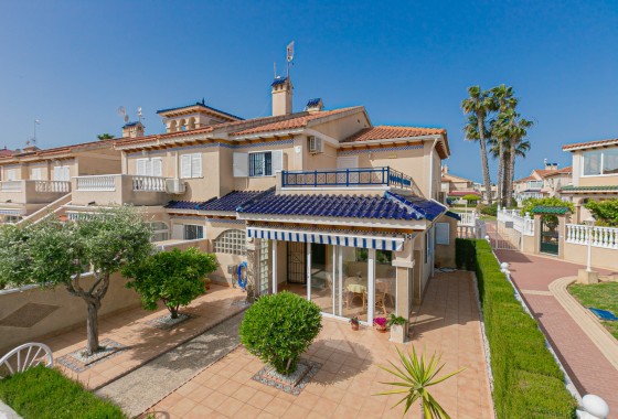 Villa mitoyenne - Revente - Playa Flamenca -
                Zenia Mar