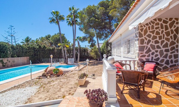 Villa - Resale - Torrevieja - Los balcones