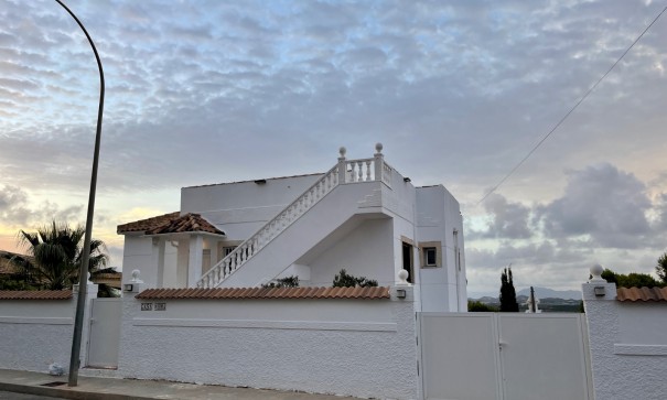 Villa - Sale - San Miguel de Salinas - Urbanizaciones