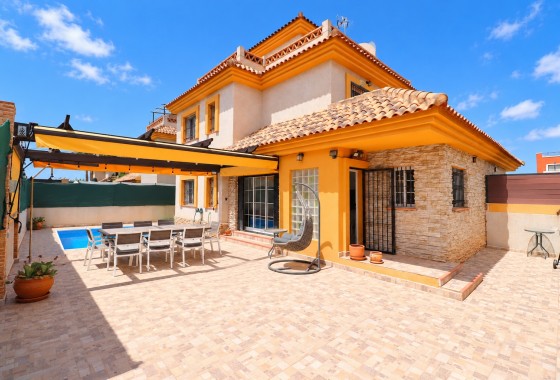 Villa Semi Adosado - Venta - Los Montesinos - La Herrada