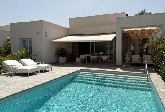 Vrijstaande Villa - Herverkoop - Algorfa -
                La finca Golf