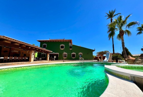 Vrijstaande Villa - Herverkoop - Almoradí -
                Comunidad Valenciana