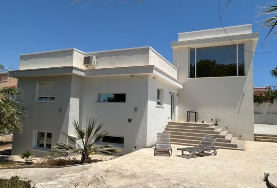 Vrijstaande Villa - Herverkoop -
        Ciudad Quesada - Rojales - CA39-74128