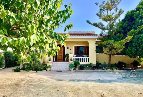 Vrijstaande Villa - Herverkoop - Daya Vieja -
                Costa Blanca Sur