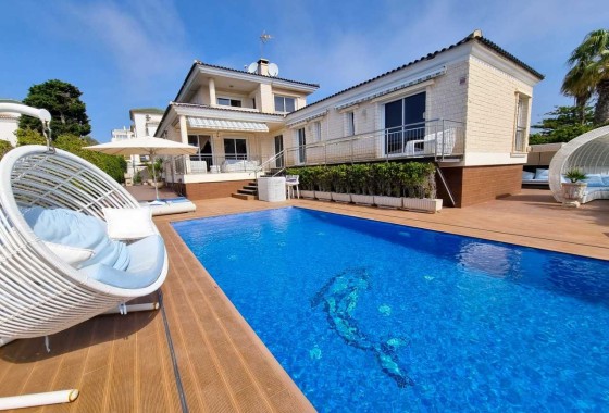 Vrijstaande Villa - Herverkoop - La Mata -
                La Mata
