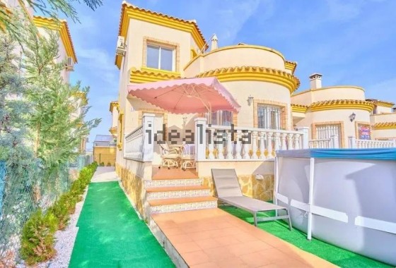 Vrijstaande Villa - Herverkoop - Los Montesinos -
                Costa Blanca Sur
