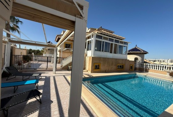 Vrijstaande Villa - Herverkoop - Orihuela Costa -
                Orihuela Costa