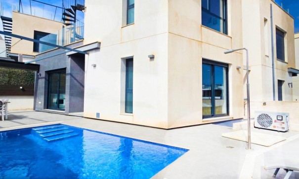 Vrijstaande Villa - Herverkoop - Orihuela Costa - Villamartín