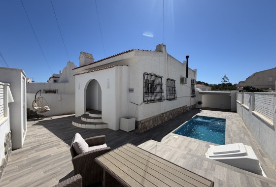 Vrijstaande Villa - Herverkoop - San Miguel de Salinas - Blue Lagoon