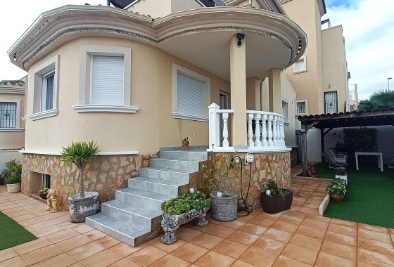 Vrijstaande Villa - Herverkoop - San Miguel de Salinas - Comunidad de las Comunicaciones